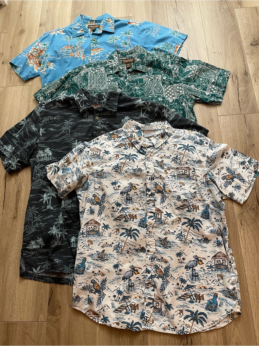Bundle lot four Cooke street Hawaiian aloha tropical all over print men’s M